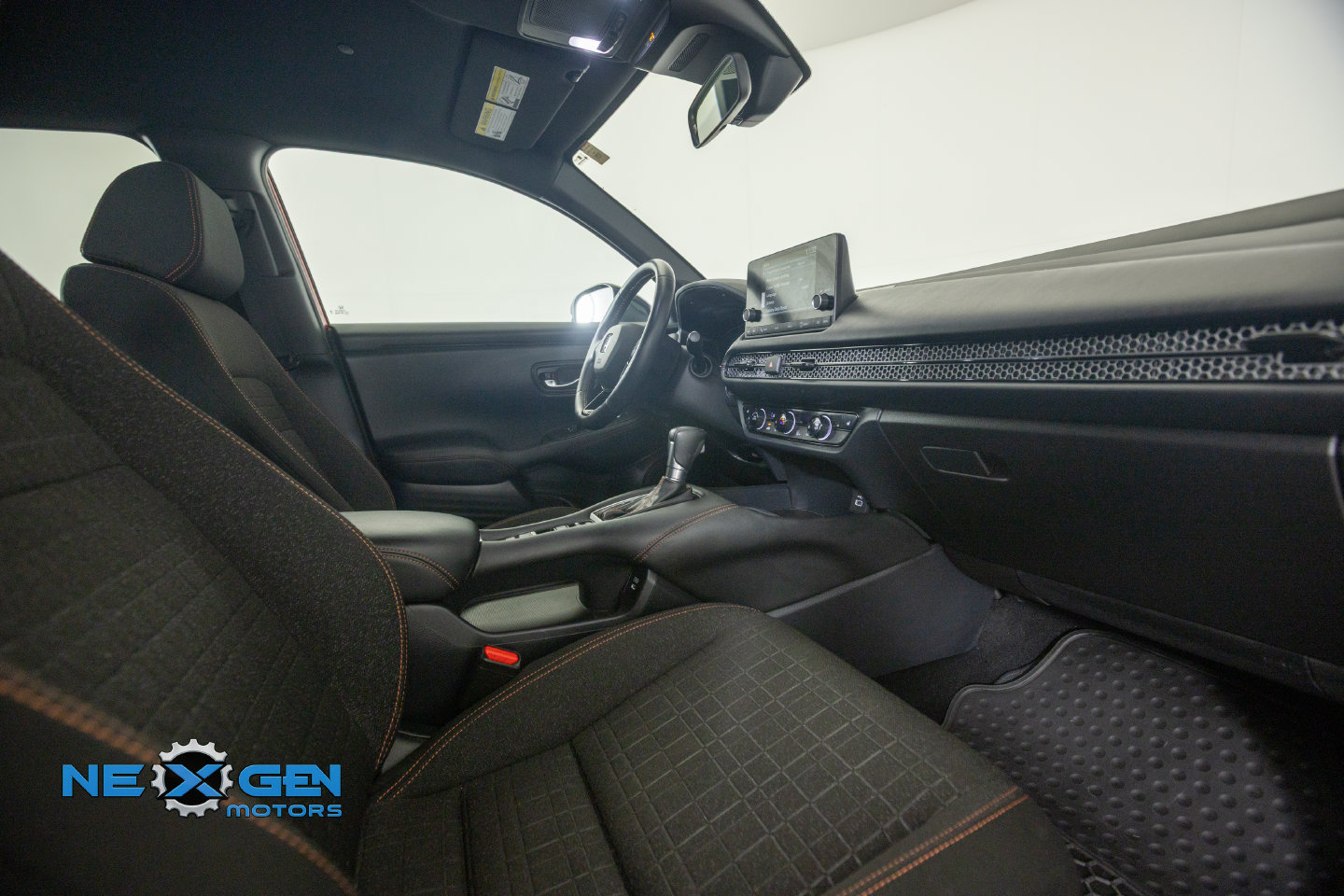 Used 2024 Honda HR-V Sport image 6