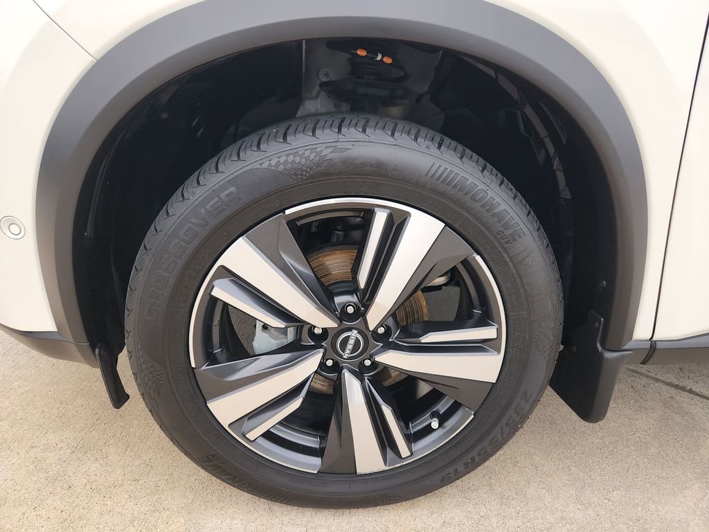 Certified 2023 Nissan Rogue Platinum w/ Platinum Premium Package image 32