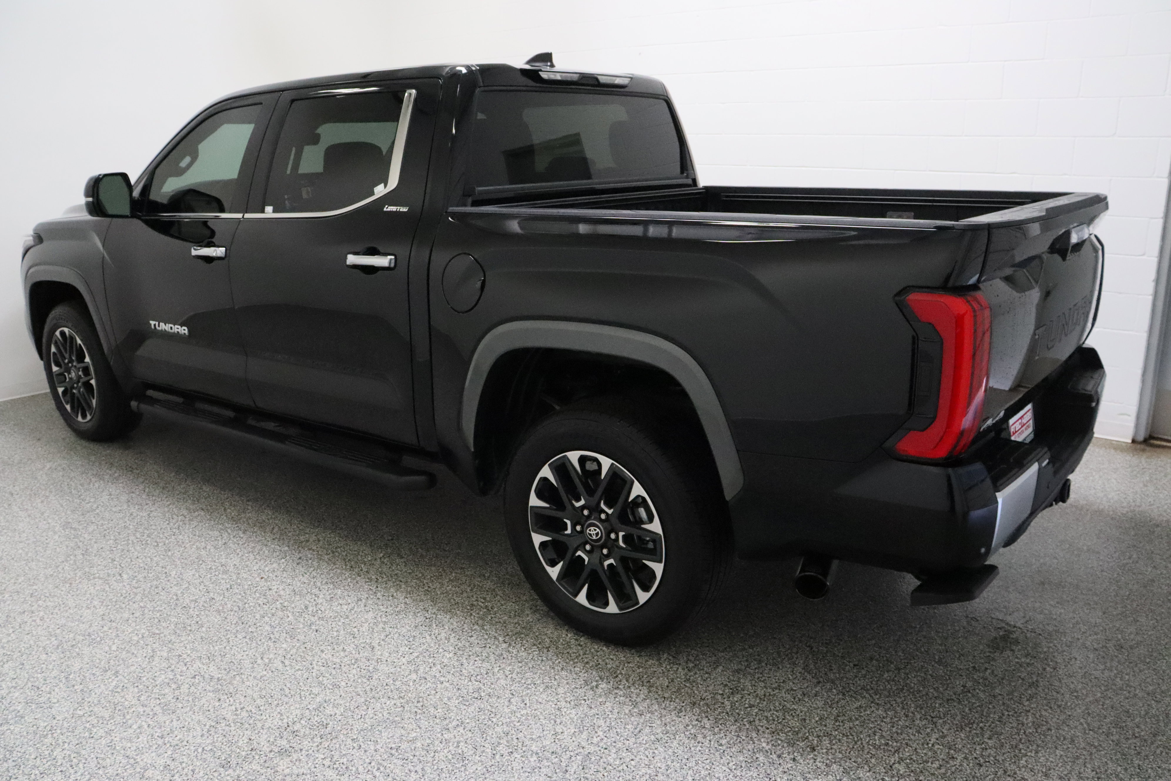 Certified 2026 Toyota Tundra Limited w/ Power Package AWD/4WD image 9