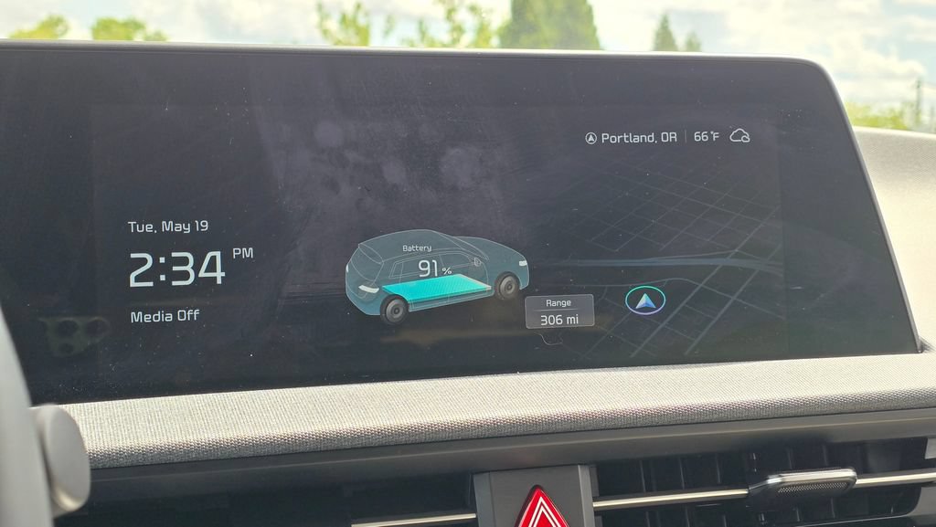 Certified 2024 Kia EV6 Wind AWD/4WD image 31