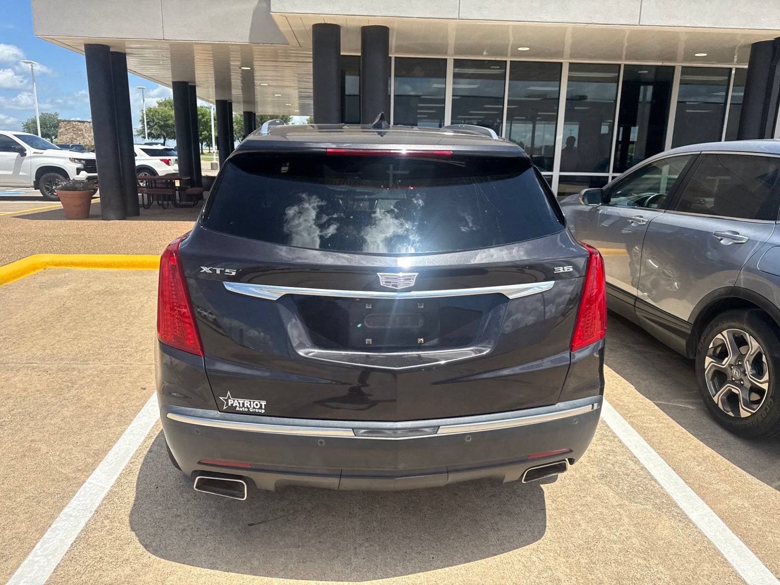 Used 2017 Cadillac XT5 FWD w/ LPO, Wheel Lock Package image 6