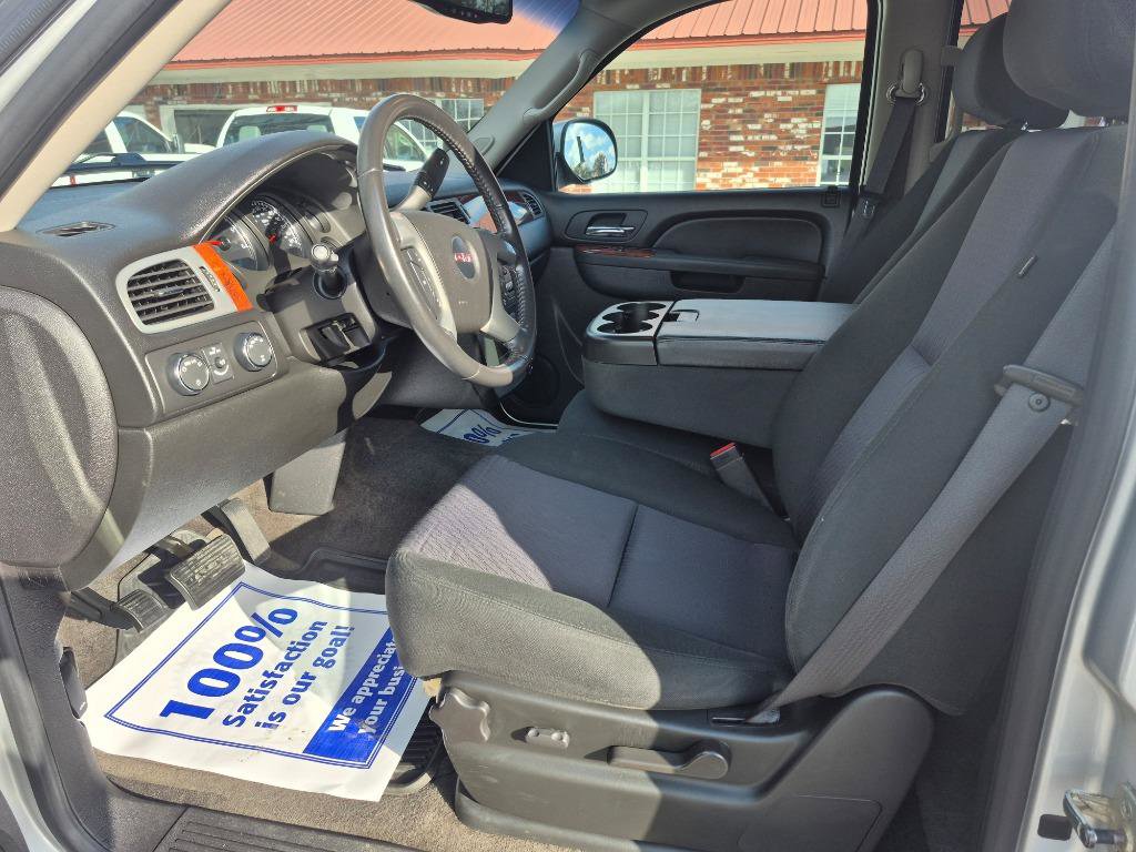 Used 2010 GMC Yukon SLE w/ Convenience Package image 10