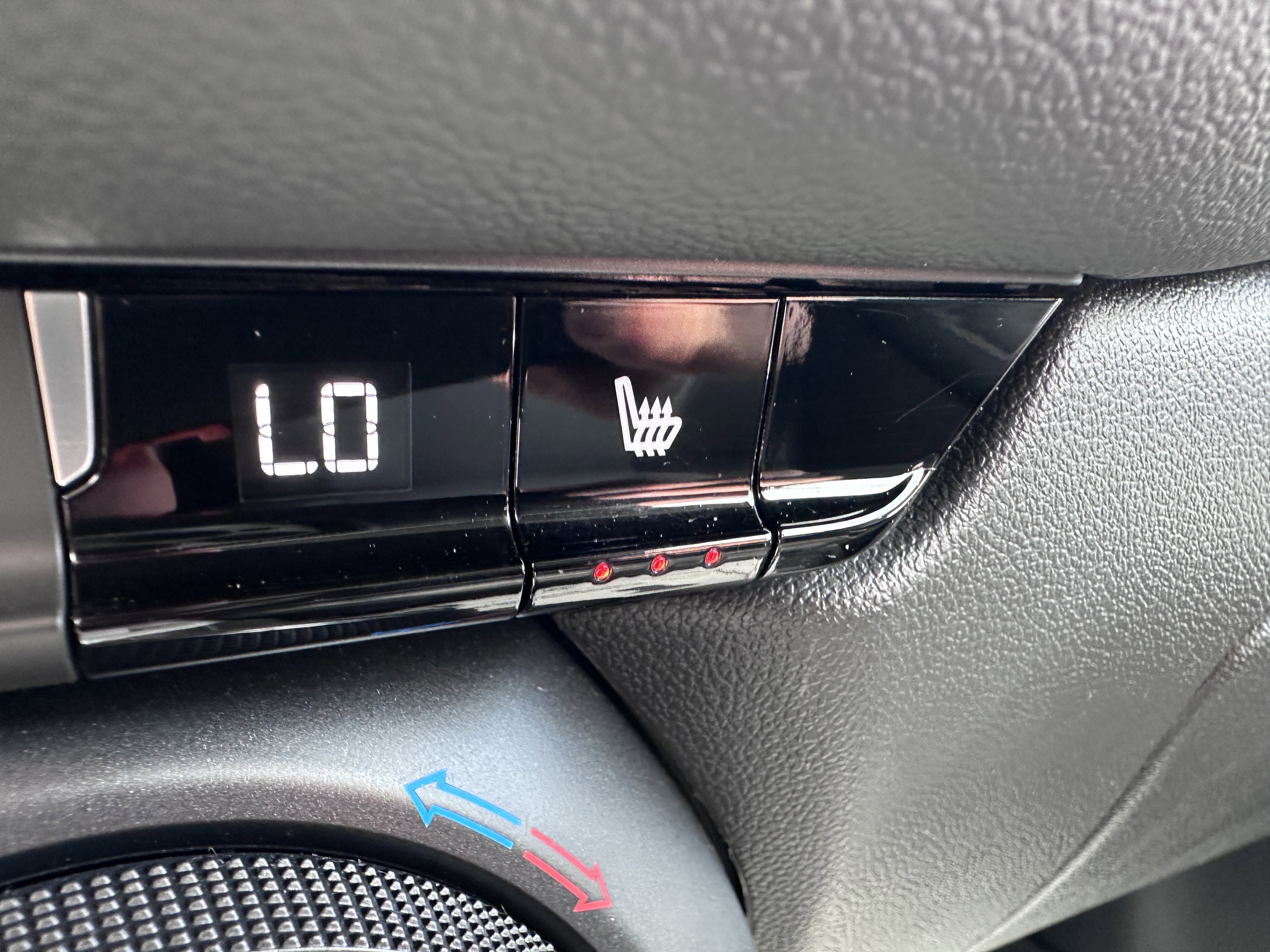 Used 2024 Chevrolet Blazer LT w/ Convenience Package image 22