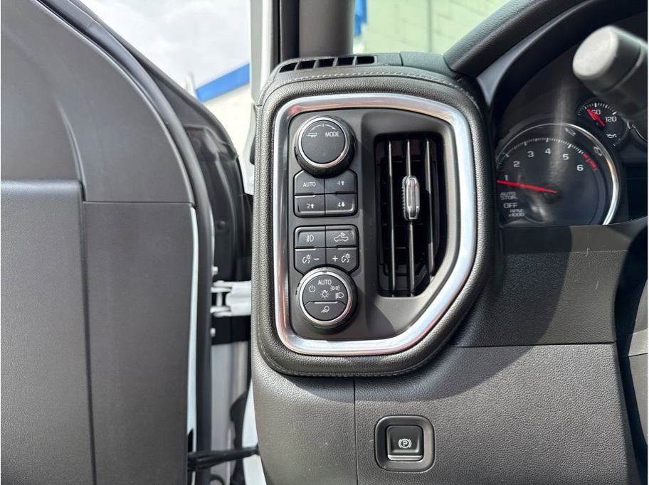 Used 2020 Chevrolet Silverado 1500 LT Trail Boss image 43