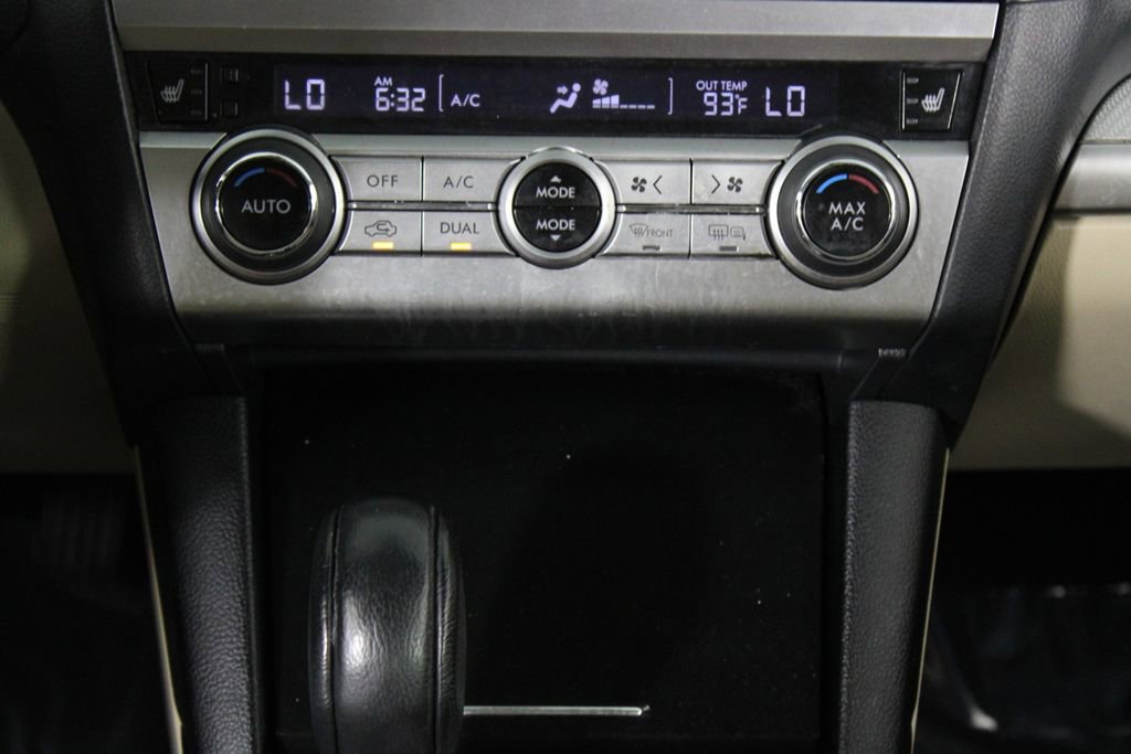 Used 2017 Subaru Outback 2.5i Premium image 22