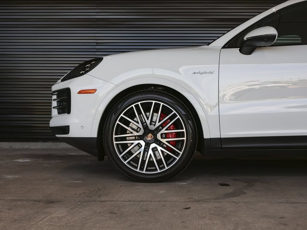 New 2026 Porsche Cayenne S AWD/4WD image 13