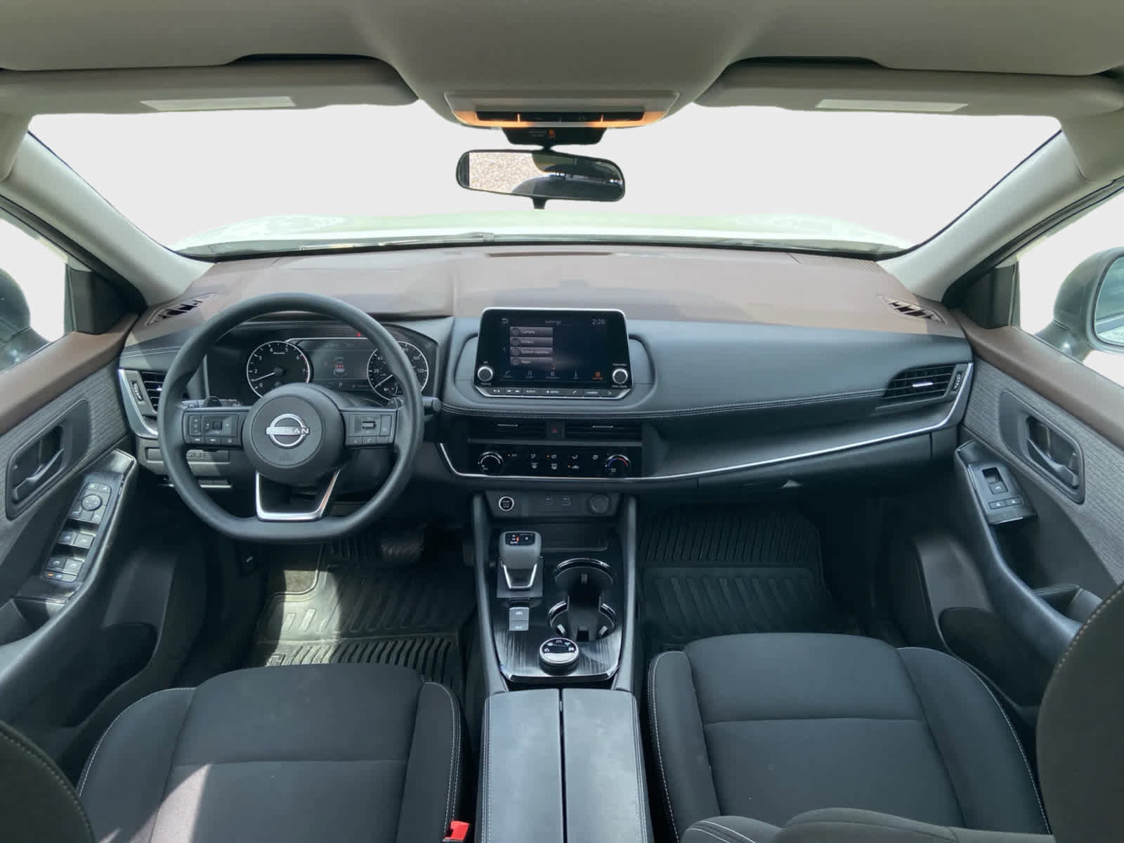 Used 2023 Nissan Rogue S image 17