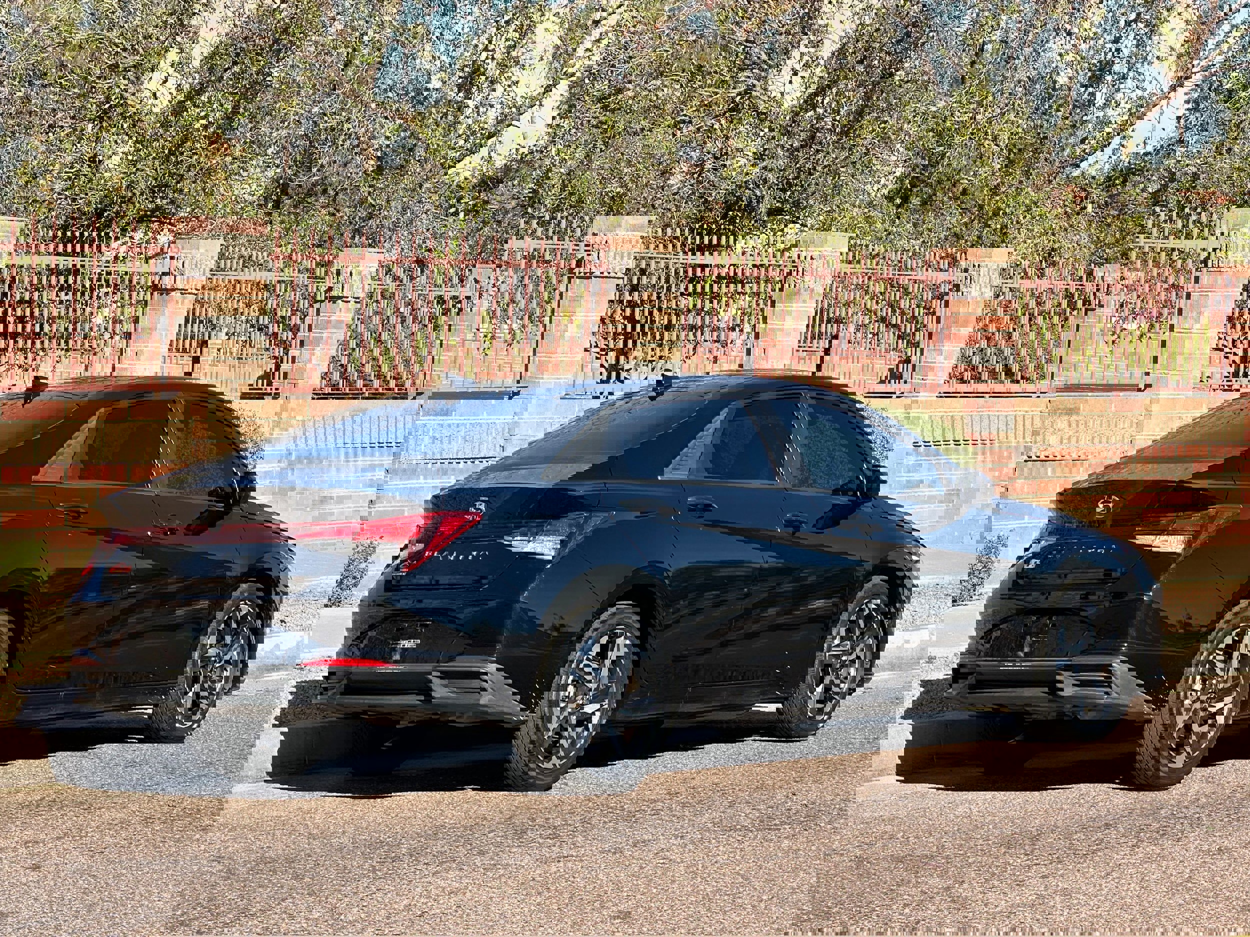 Used 2023 Hyundai Elantra SEL w/ Convenience Package image 10