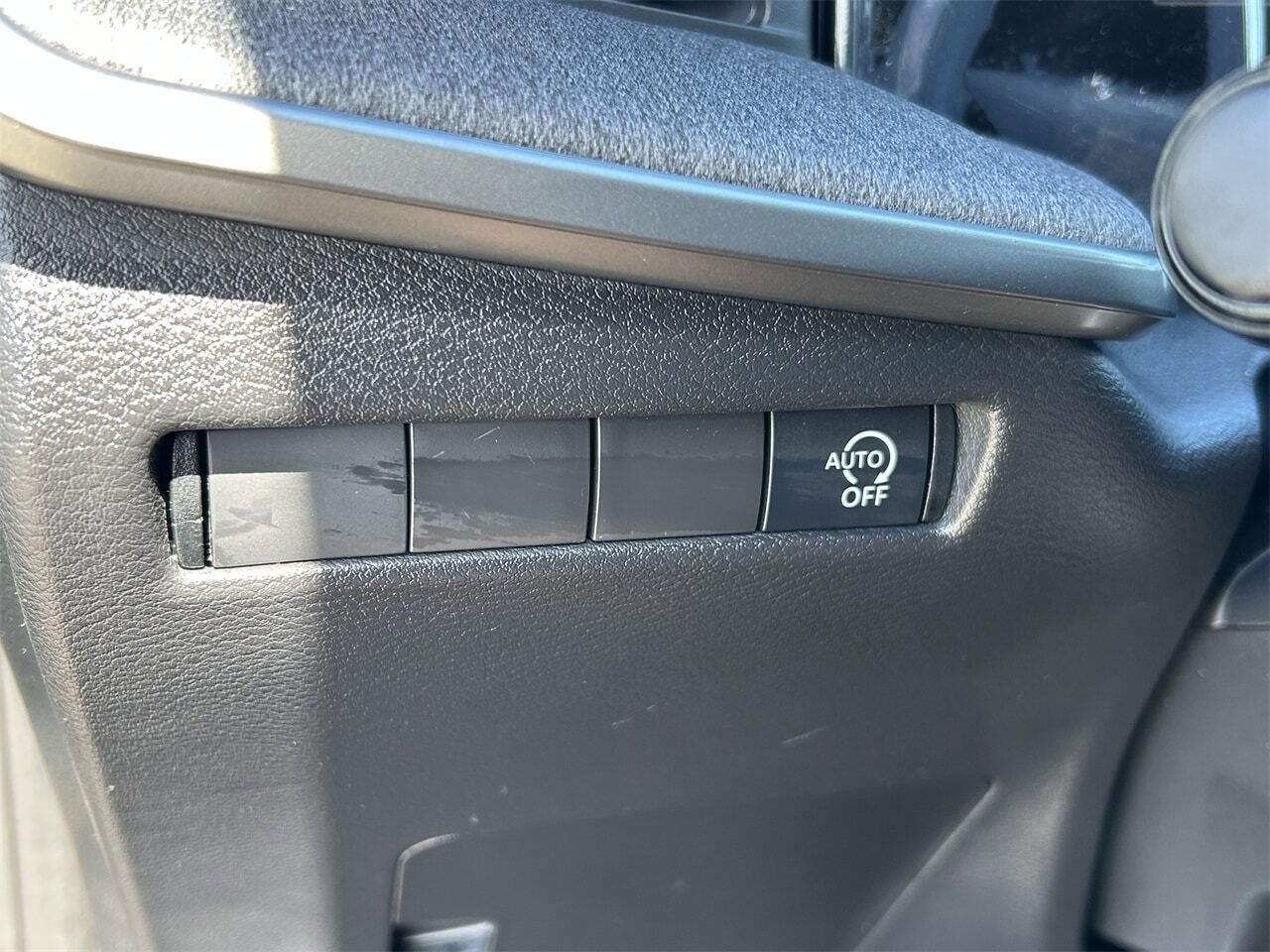 New 2026 Nissan Kicks SV FWD image 32