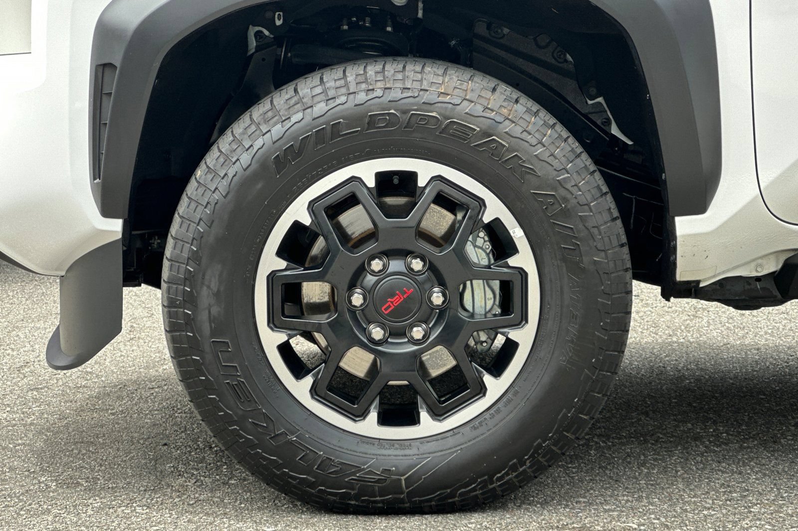 Certified 2025 Toyota Tacoma TRD Off-Road w/ TRD Off Road Premium Package AWD/4WD image 25