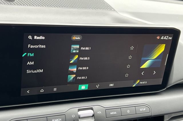 New 2025 Kia K4 LX image 20