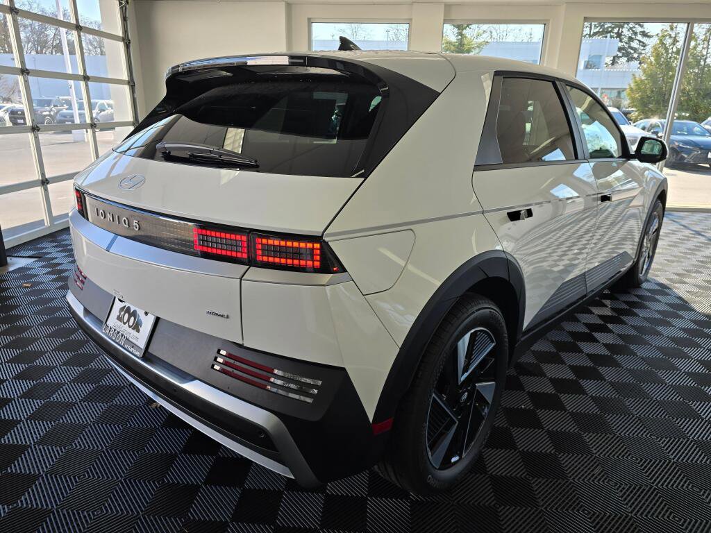 New 2026 Hyundai Ioniq 5 SEL image 4