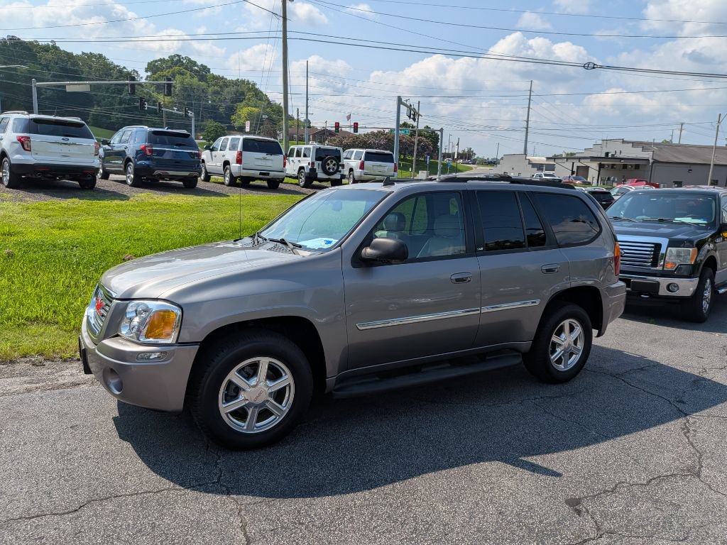 Used 2007 GMC Envoy SLT AWD/4WD image 2