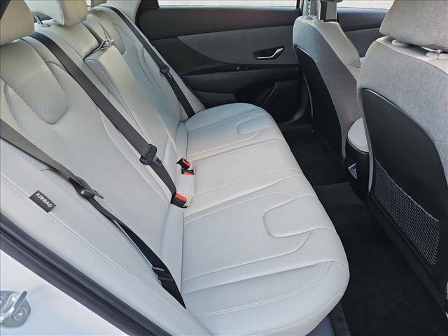 Used 2024 Hyundai Elantra Limited FWD image 21