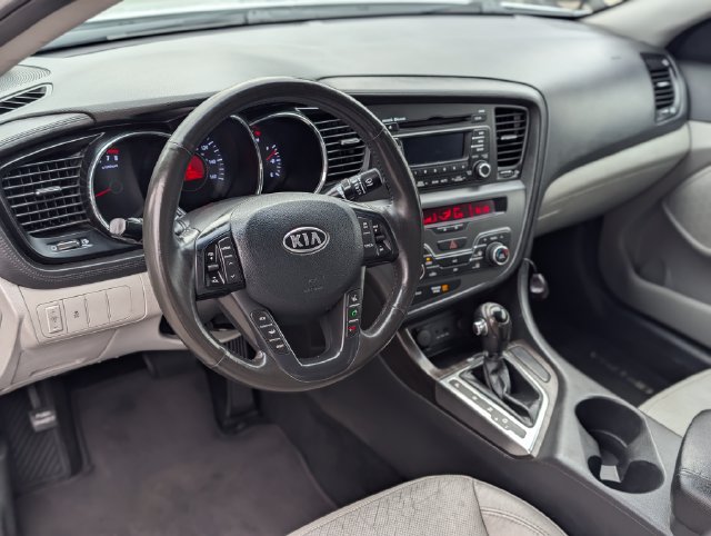 Used 2012 Kia Optima EX FWD image 19