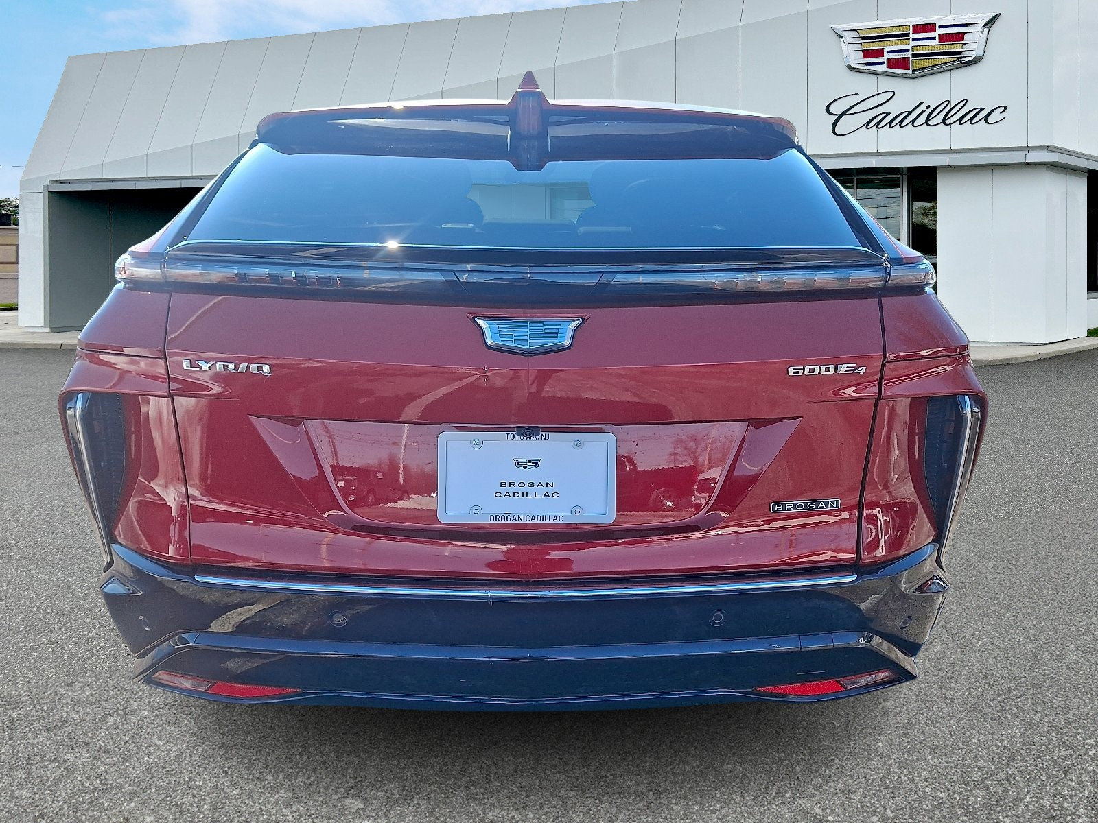 Used 2024 Cadillac Lyriq Luxury image 4