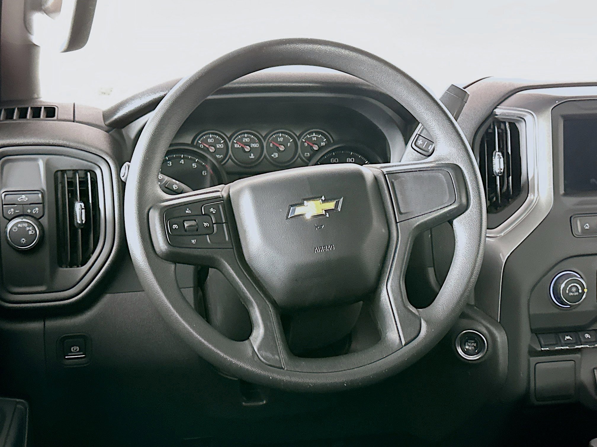 Used 2024 Chevrolet Silverado 1500 Custom image 17