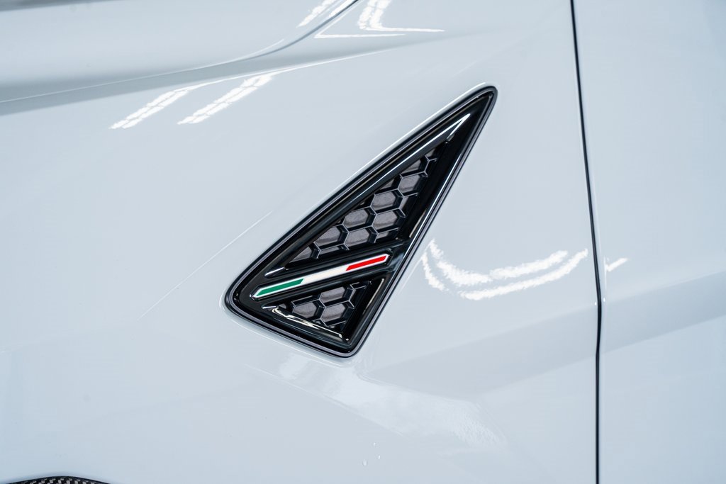 Used 2024 Lamborghini Urus Performante image 22