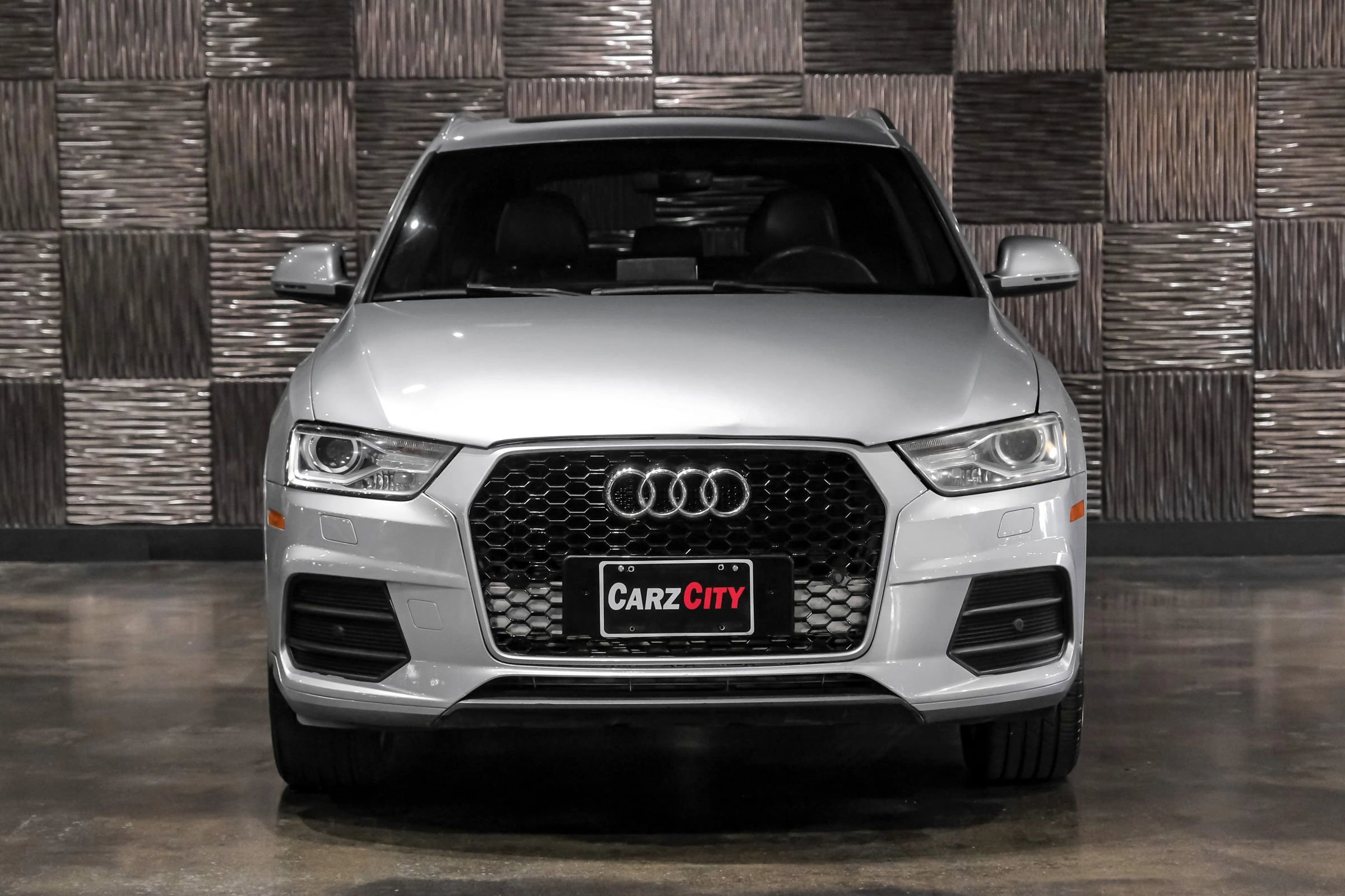 Used 2016 Audi Q3 2.0T Premium Plus w/ Technology Package image 6