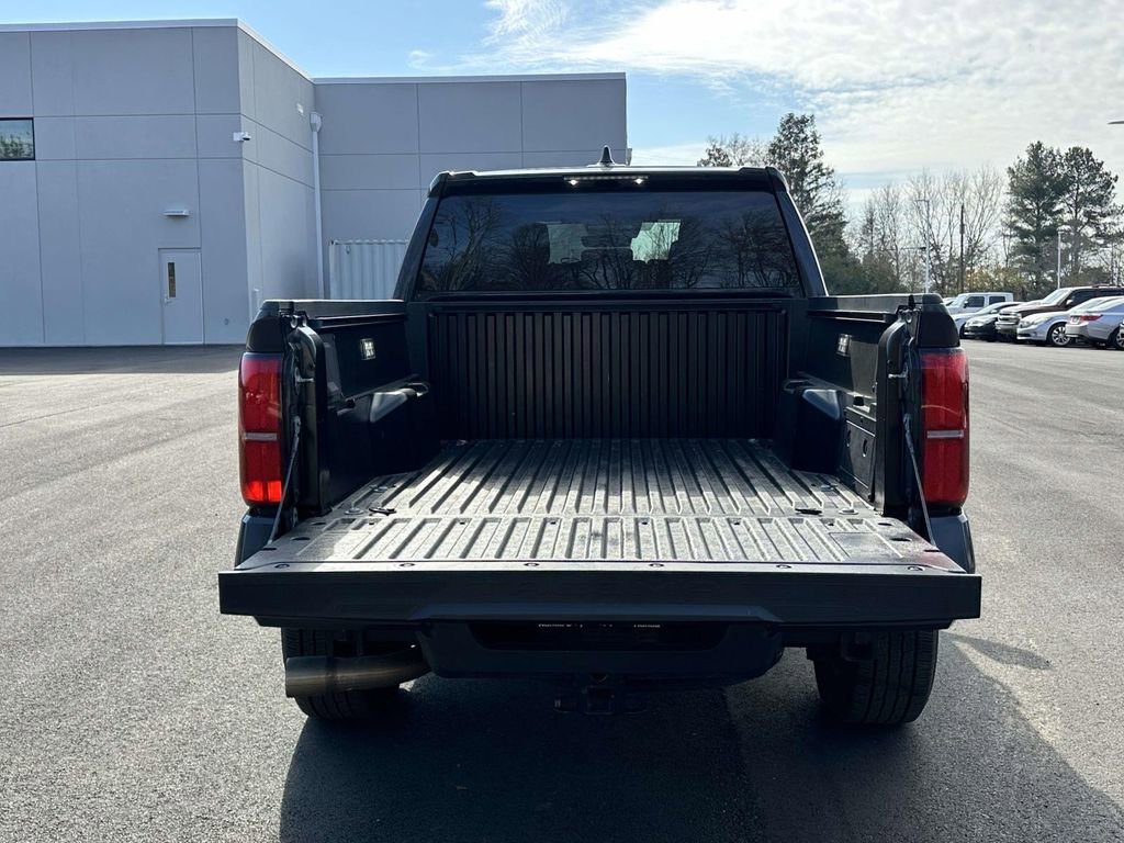 Used 2024 Toyota Tacoma TRD Sport image 8