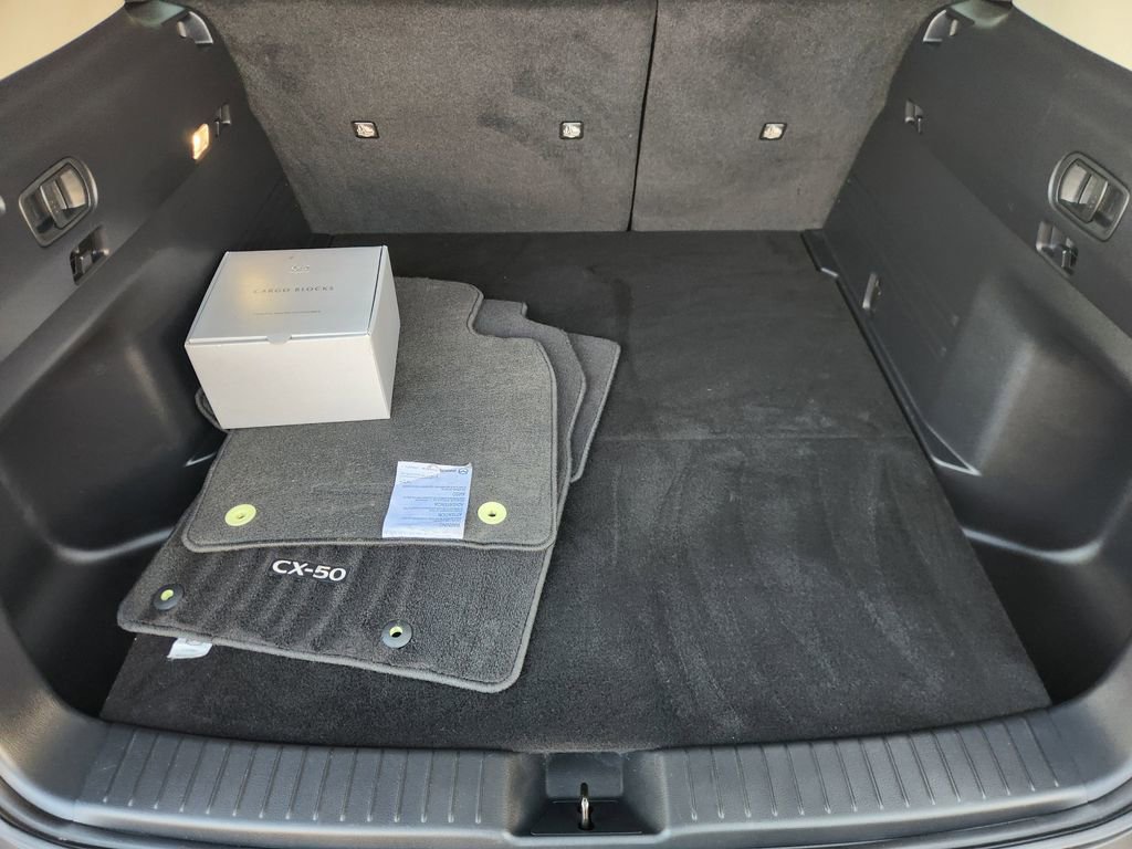 Used 2024 MAZDA CX-50 AWD 2.5 S w/ Cargo Package image 31