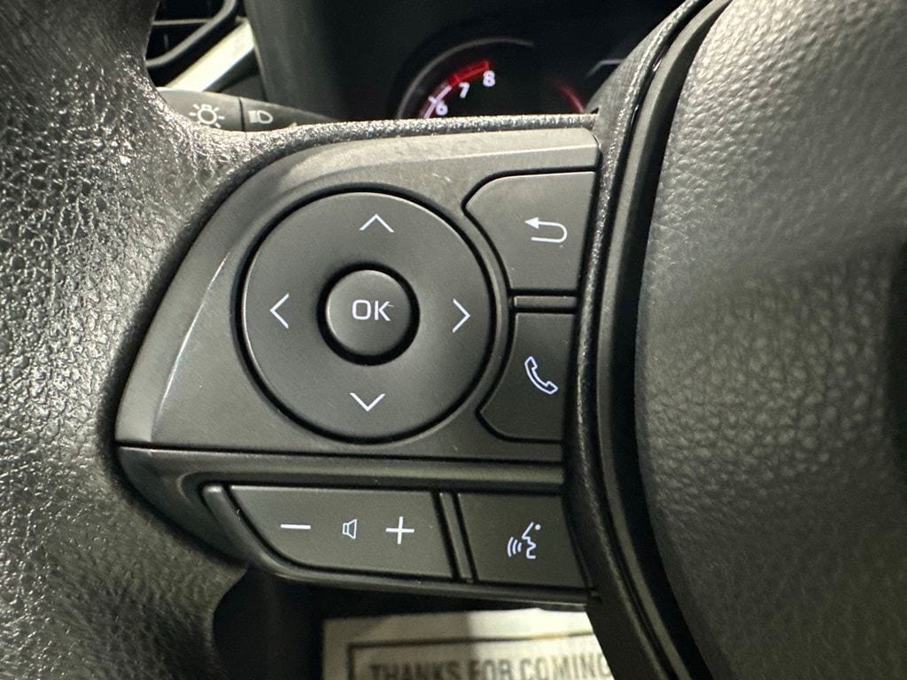 Used 2025 Toyota RAV4 XLE FWD image 19