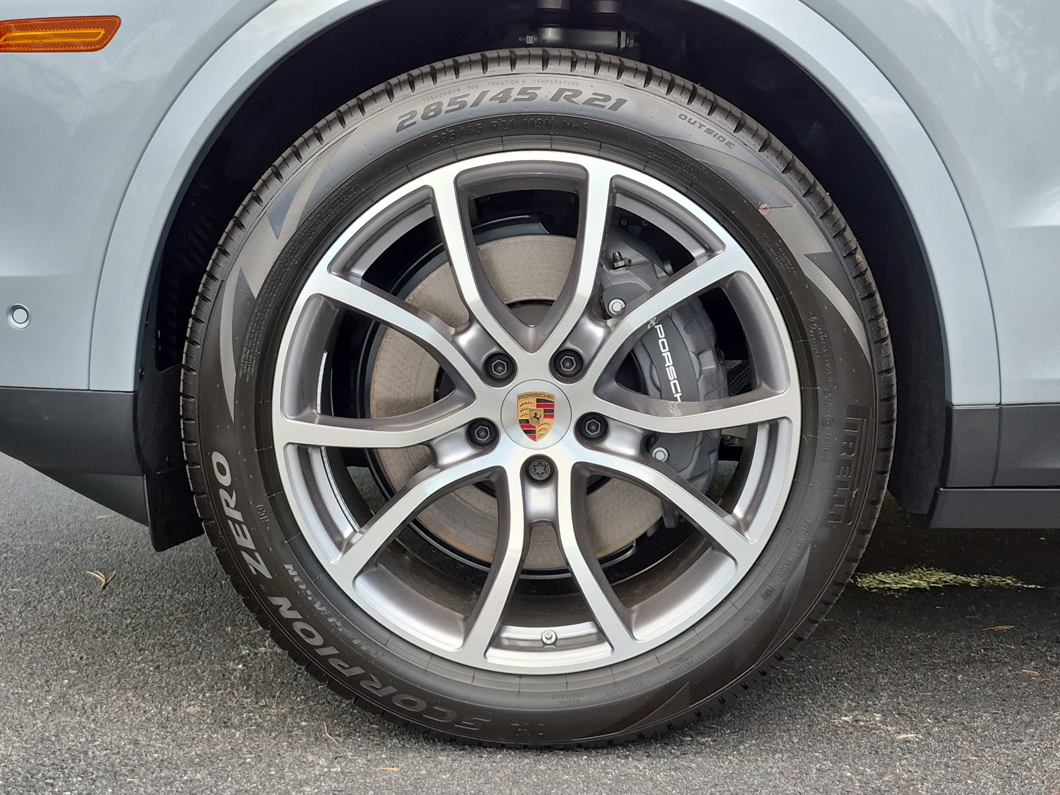 New 2026 Porsche Cayenne Coupe AWD/4WD image 37