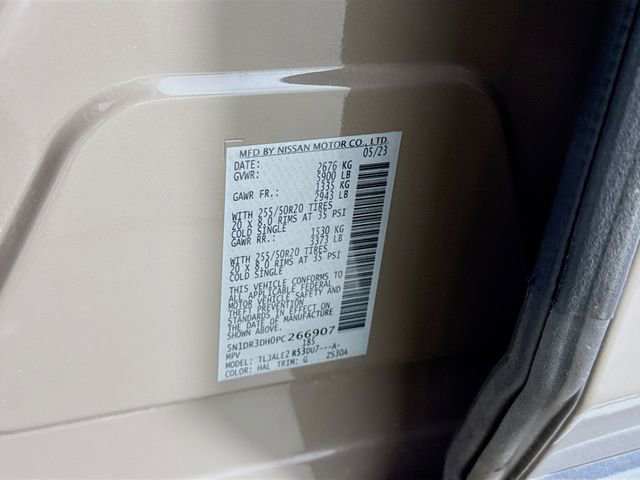 Used 2023 Nissan Pathfinder Platinum image 24