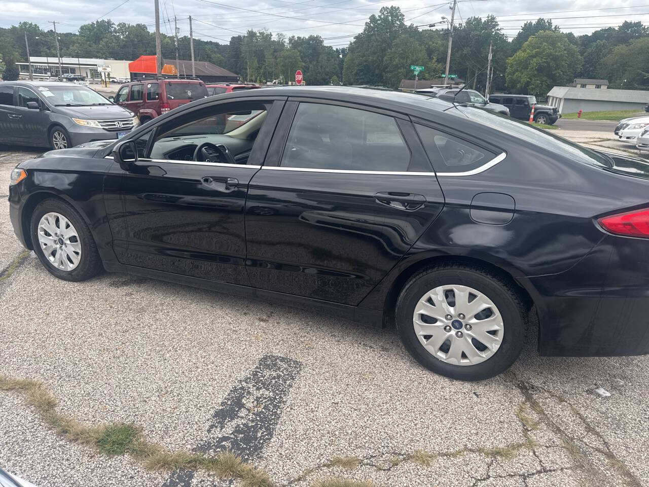 Used 2019 Ford Fusion S FWD image 6