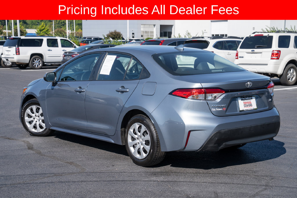 Used 2024 Toyota Corolla LE FWD image 3