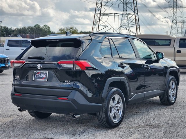 Used 2025 Toyota RAV4 XLE image 7