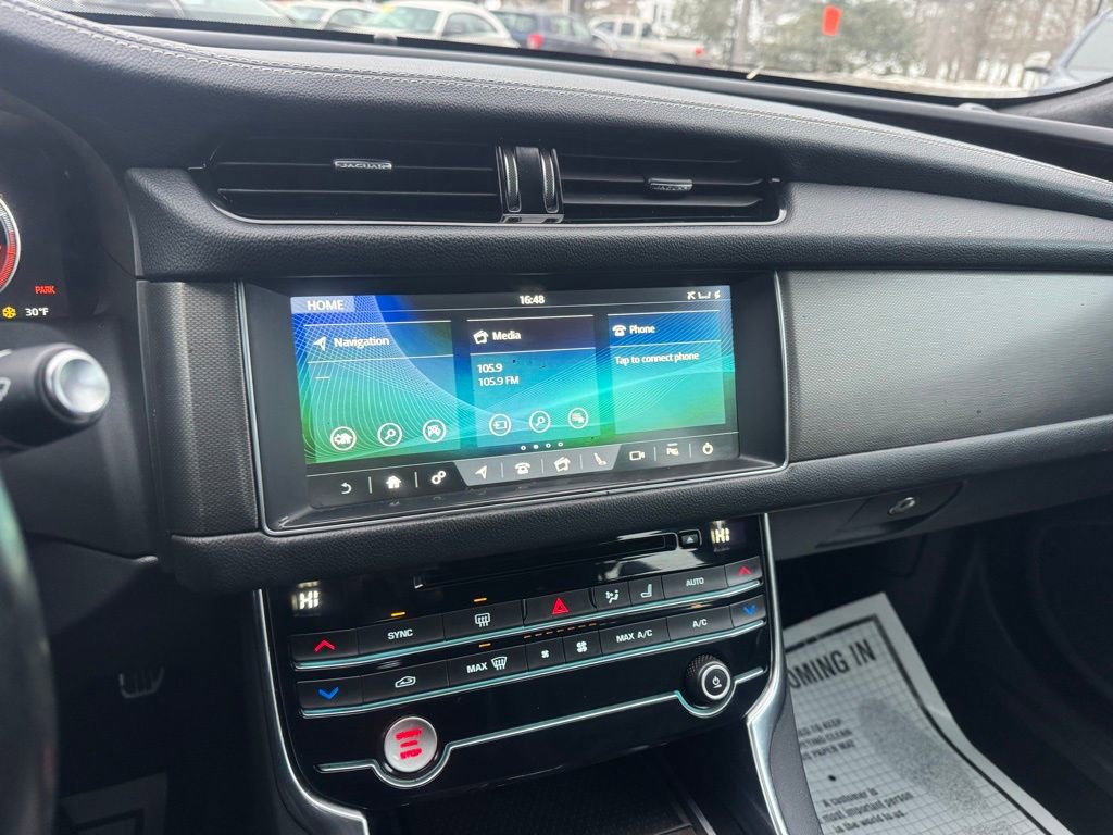 Used 2020 Jaguar XF Checkered Flag image 43