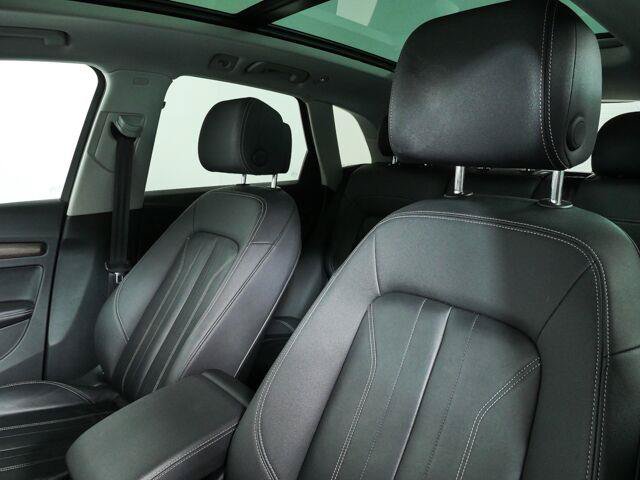 Used 2021 Audi Q5 2.0T Premium Plus w/ Premium Plus Package AWD/4WD image 6