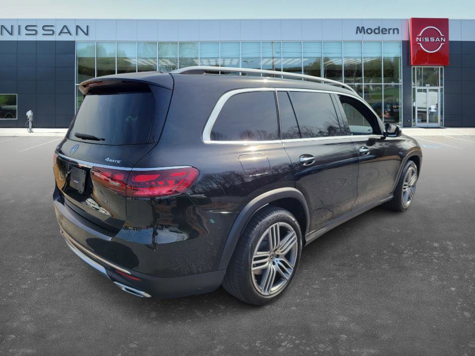 Used 2025 Mercedes-Benz GLS 450 4MATIC image 5