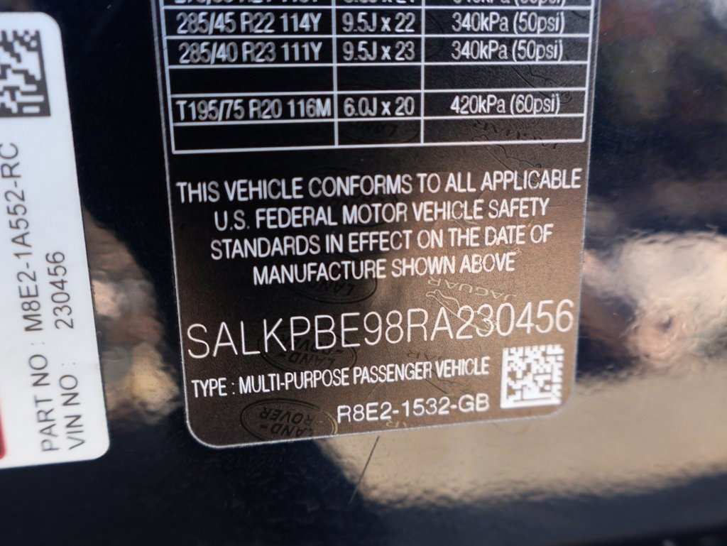 Used 2024 Land Rover Range Rover Long Wheelbase SE image 38