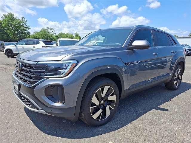 New 2025 Volkswagen Atlas Cross Sport SE image 2