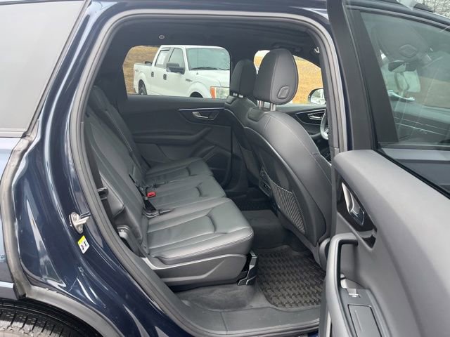 Used 2025 Audi Q7 2.0T Premium w/ Convenience Plus Package image 37