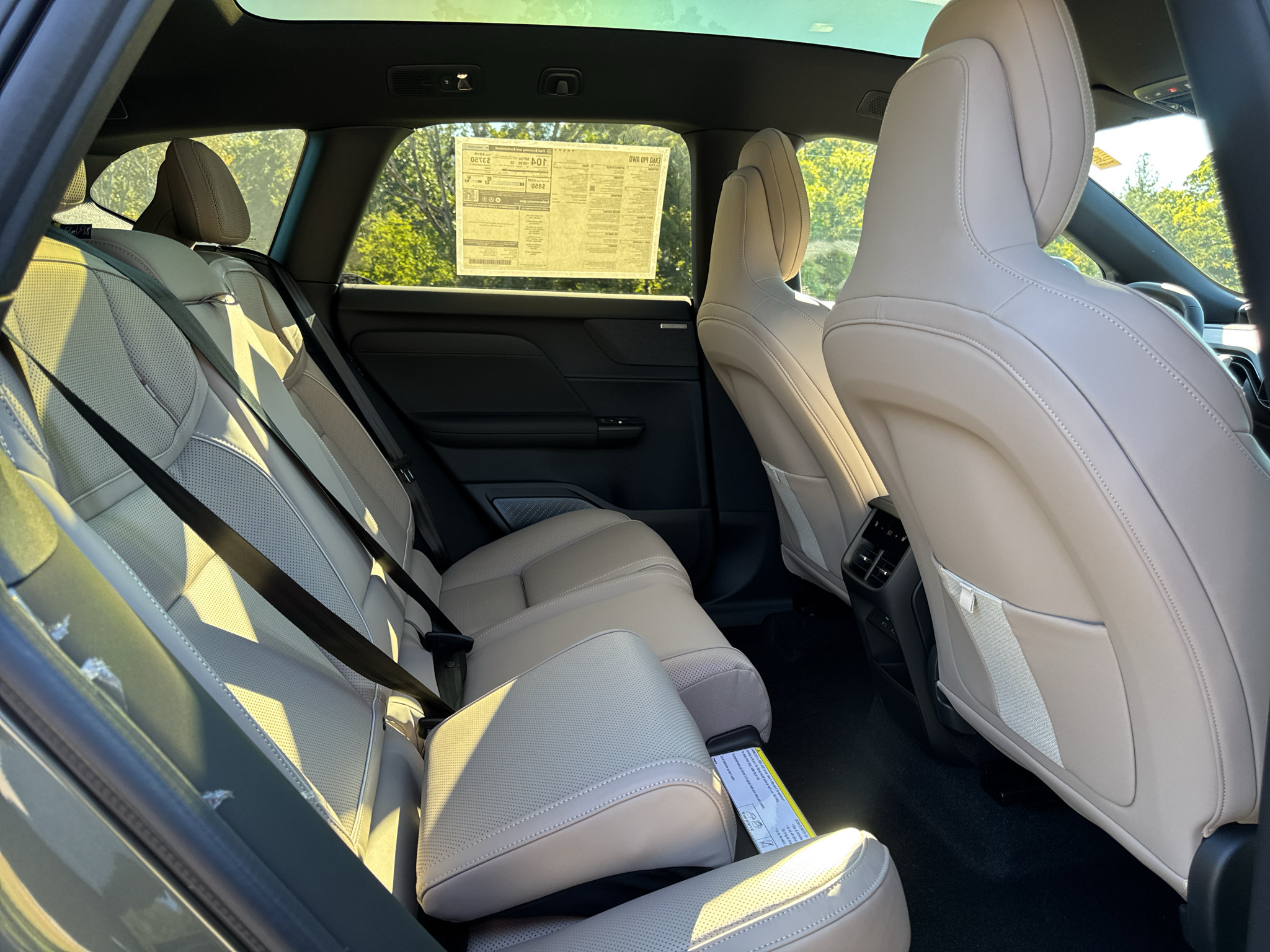 New 2027 Volvo EX60 Ultra AWD/4WD image 31