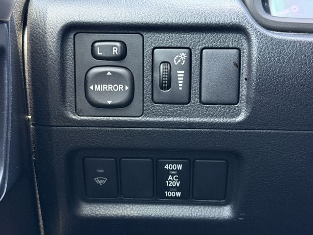 Used 2017 Toyota 4Runner SR5 RWD image 21