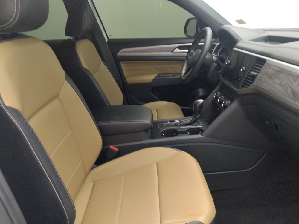 Used 2021 Volkswagen Atlas Cross Sport SE FWD image 21