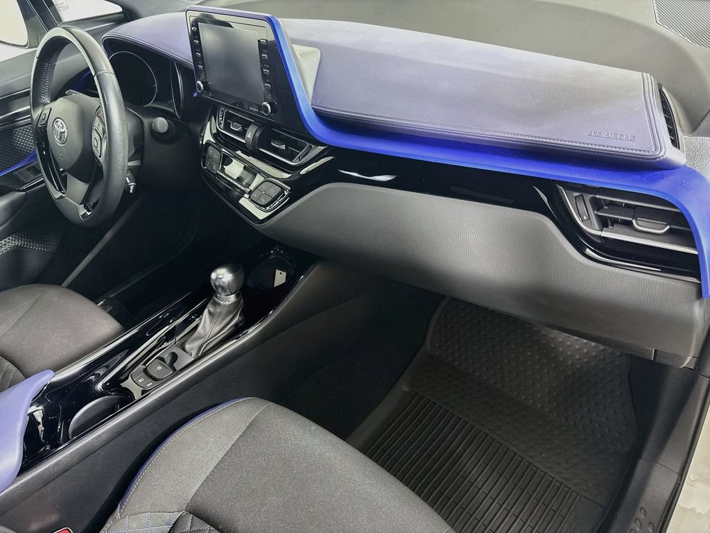 Used 2021 Toyota C-HR XLE FWD image 28