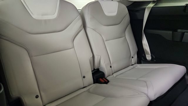 New 2026 Volvo EX90 Plus AWD/4WD image 33