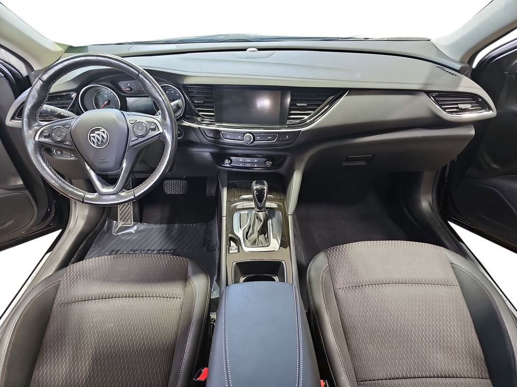 Used 2018 Buick Regal Preferred w/ Driver Confidence Package #1 image 9