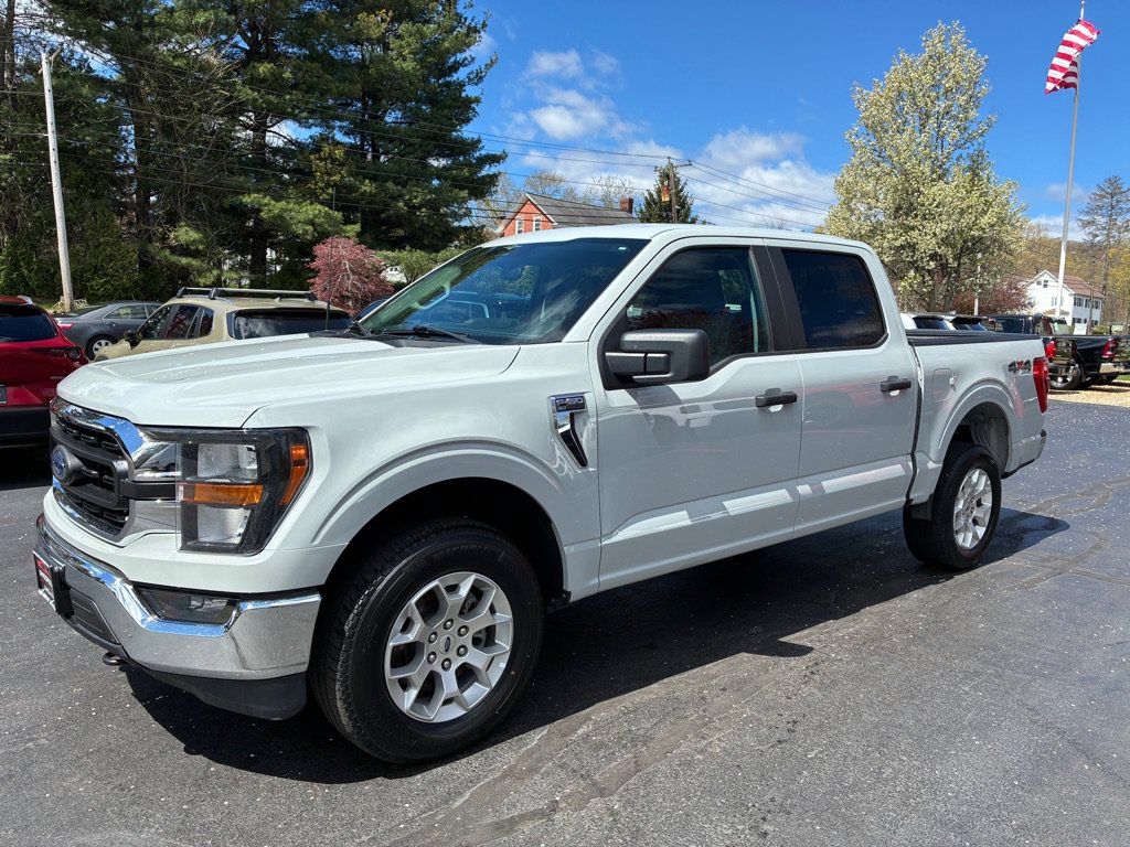 Used 2023 Ford F150 XLT AWD/4WD image 2