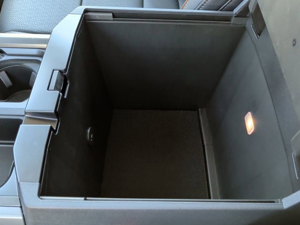 New 2026 Ford F250 Lariat image 38