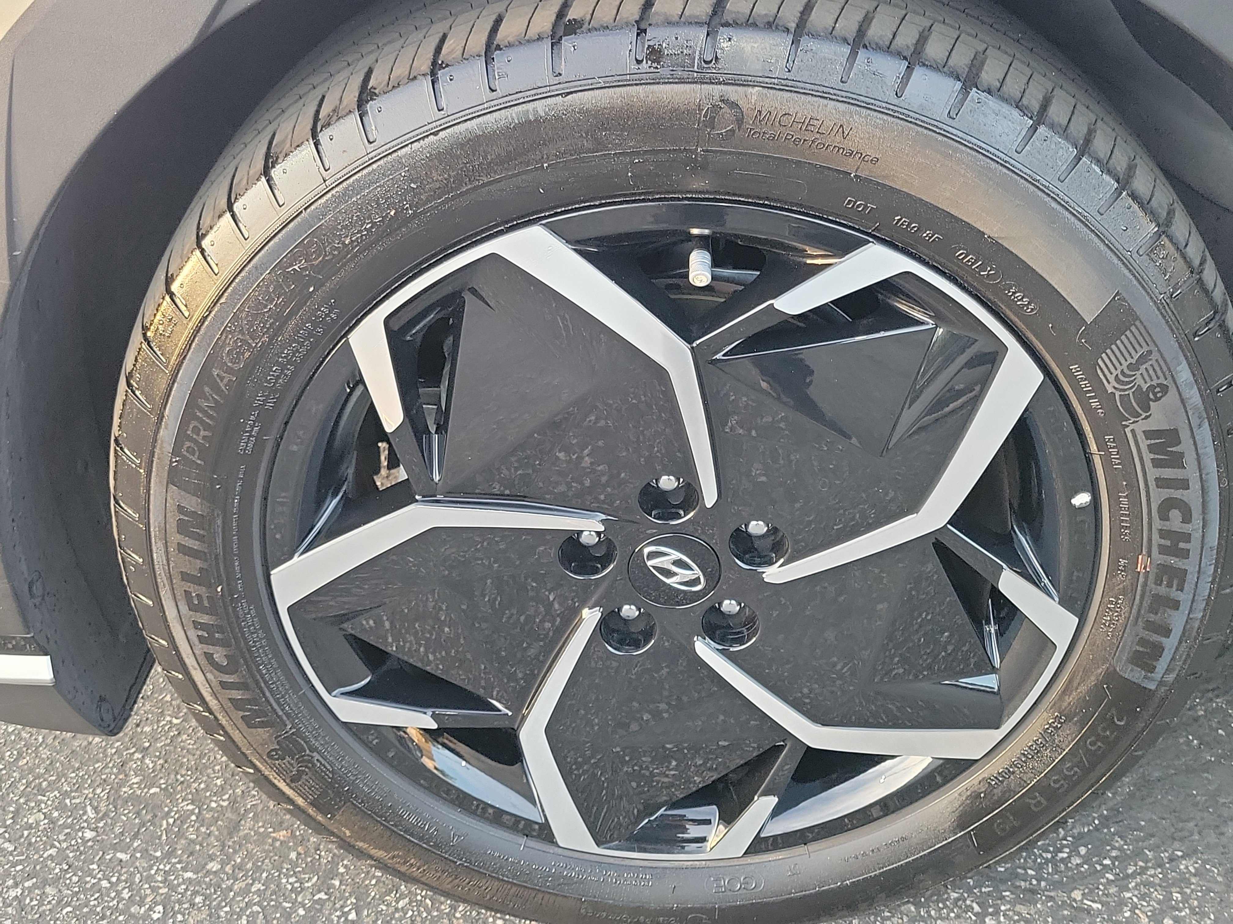 Certified 2024 Hyundai Ioniq 5 SEL RWD image 7