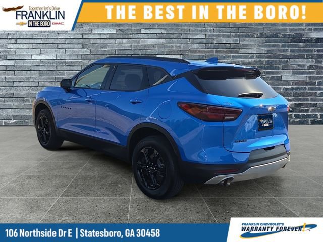 Used 2024 Chevrolet Blazer LT w/ Convenience Package FWD image 3