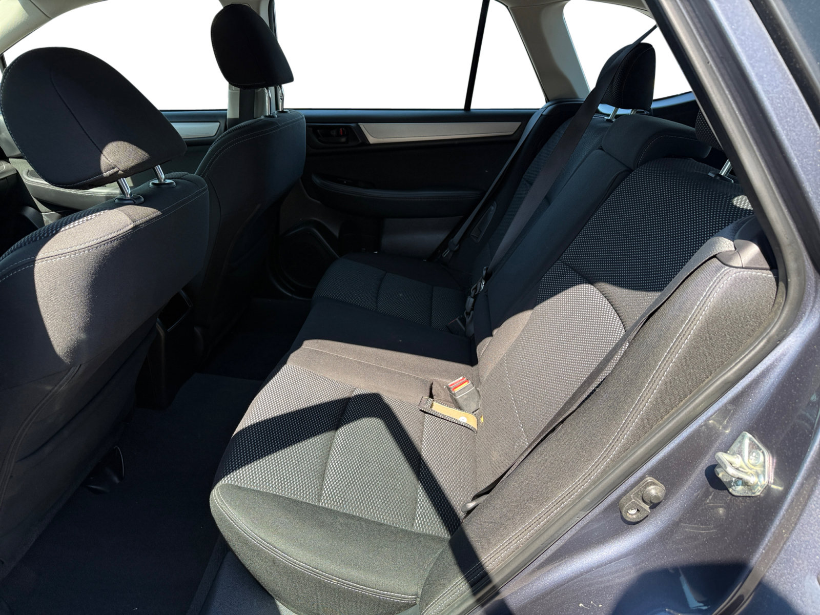 Used 2017 Subaru Outback 2.5i AWD/4WD image 16