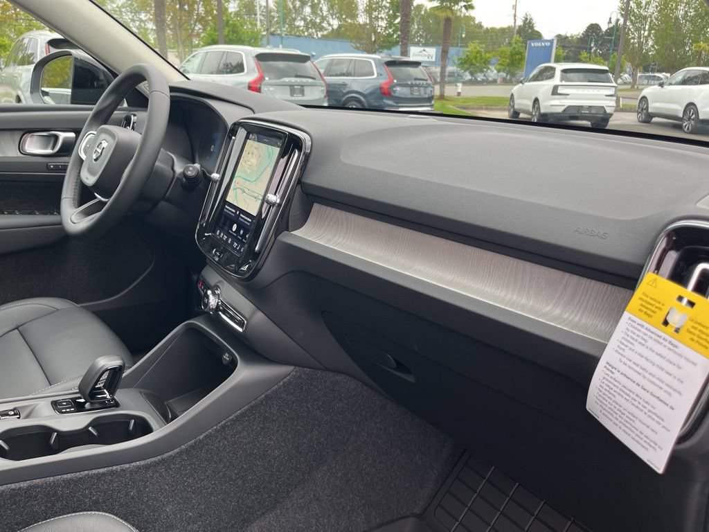 New 2026 Volvo XC40 B5 Core w/ Protection Package Premier AWD/4WD image 20