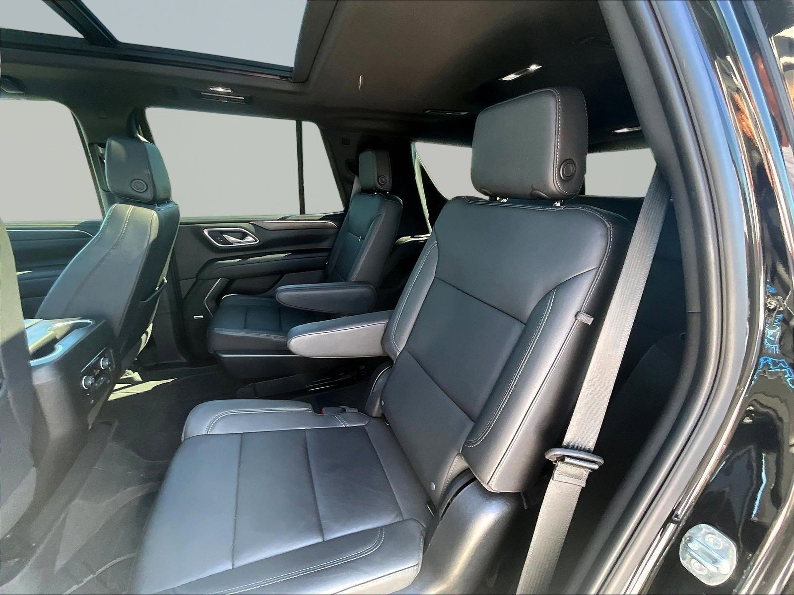 Used 2023 Chevrolet Tahoe Z71 w/ Off-Road Capability Package AWD/4WD image 22